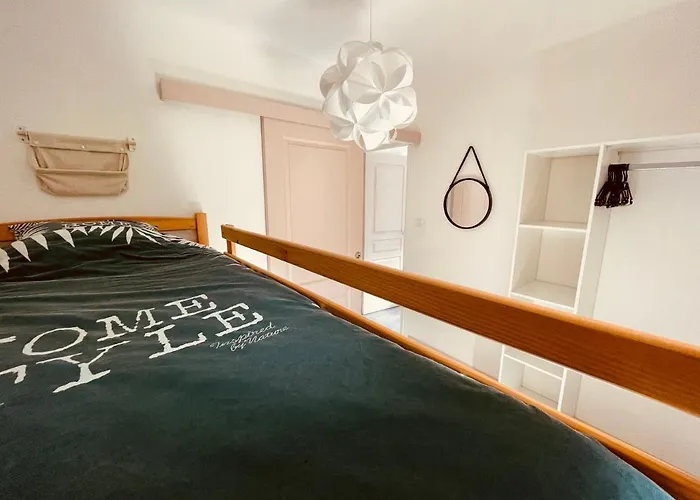 Sur Le Chemin De La *